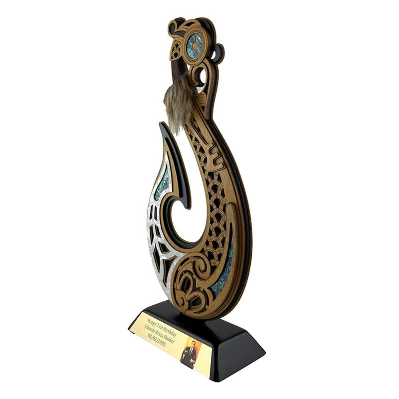 Whopper 60cm Maori Fish Hook Trophy - Image 3