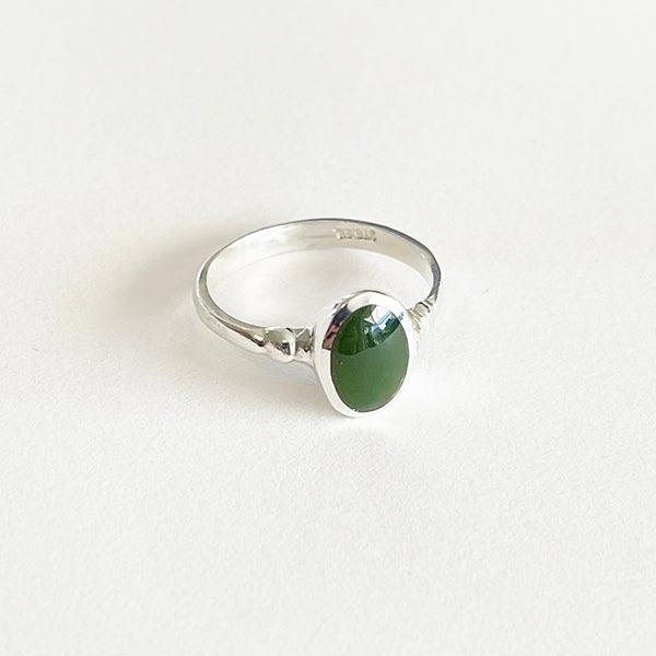 Womens Oval Sterling Silver and Greenstone Ring - Image 2